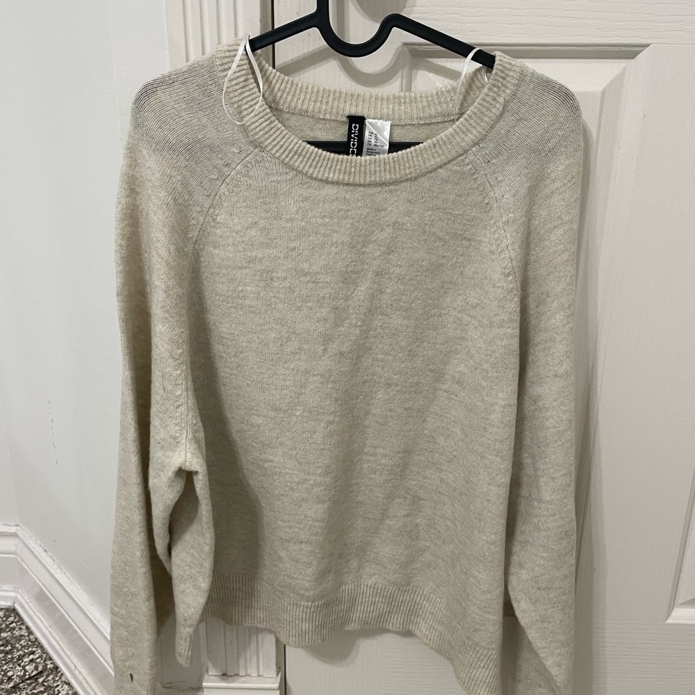 H&M Light Gray Crew Neck Sweater